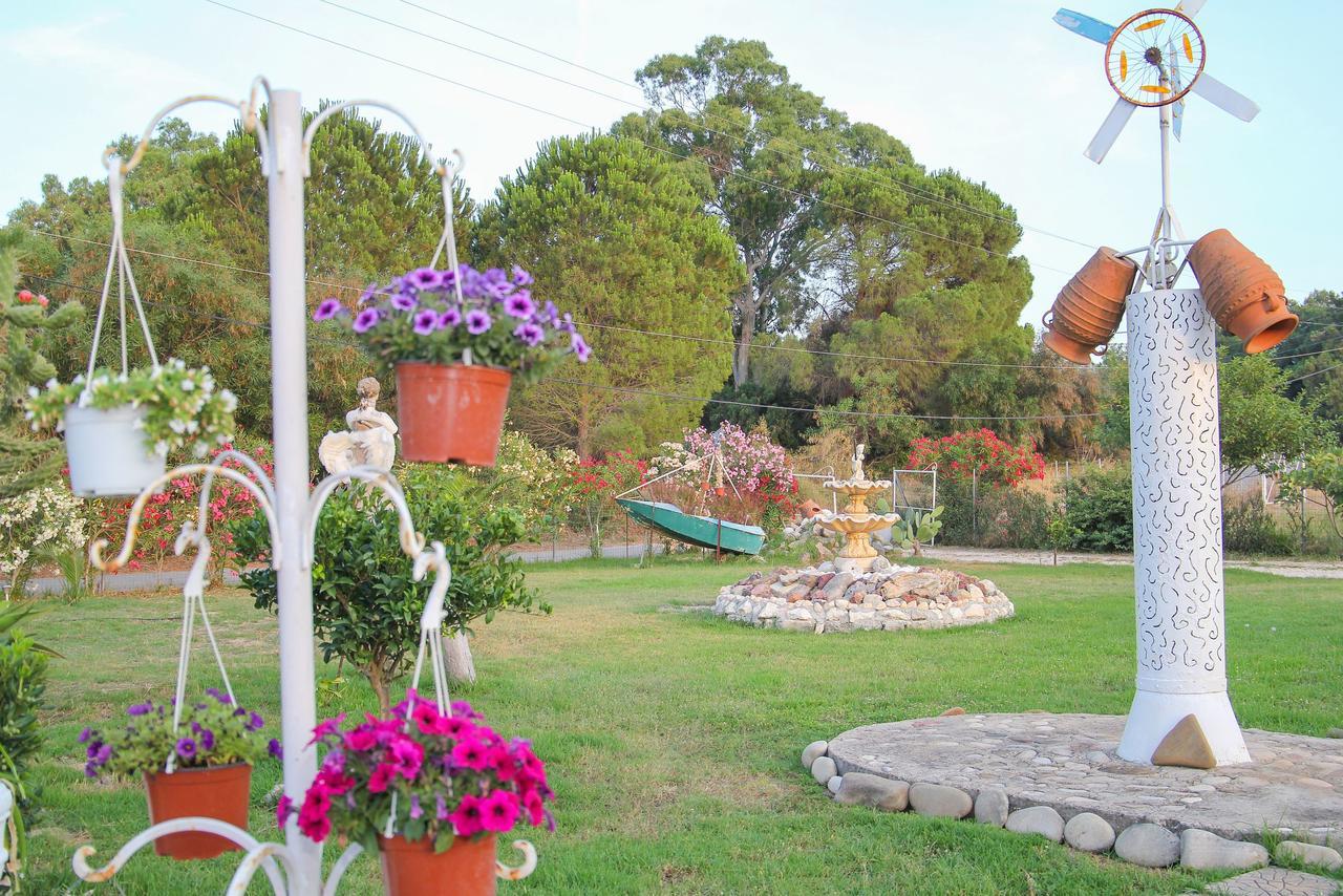 Kouros Resort Kalamákion Dış mekan fotoğraf